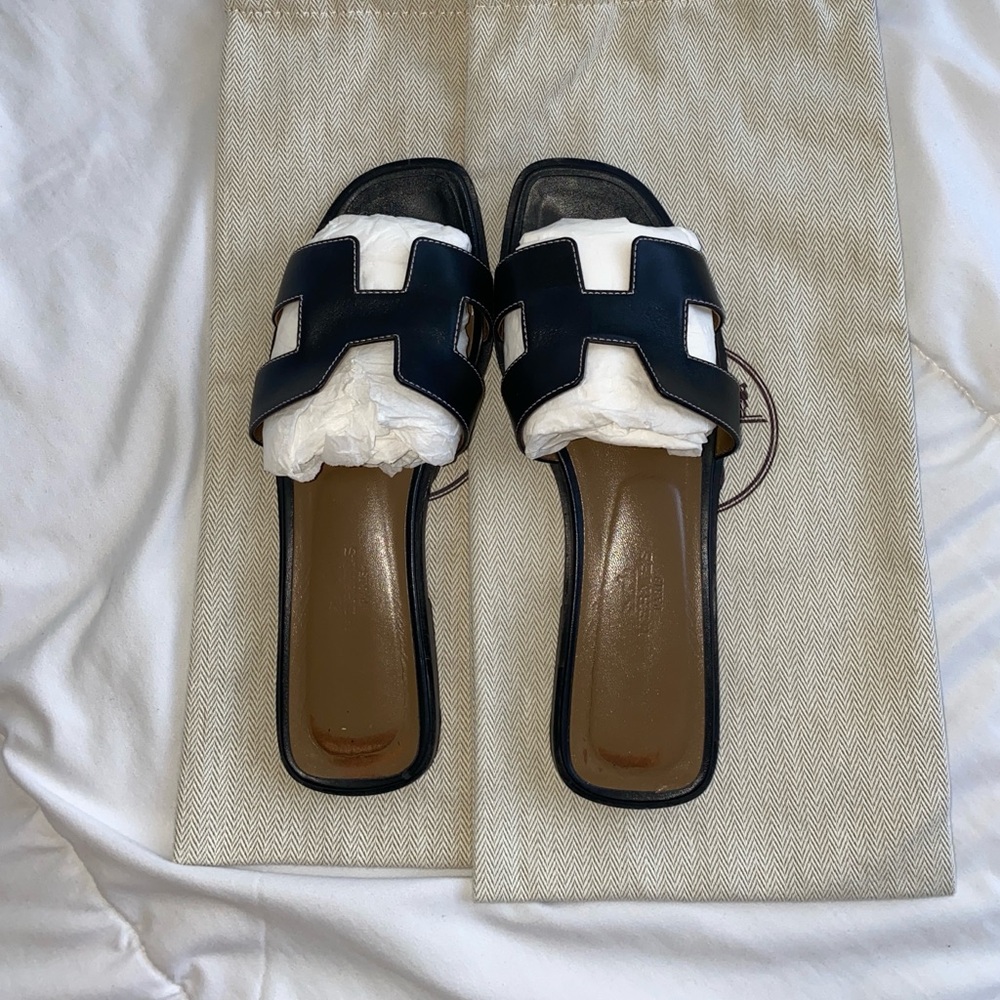 Hermes Black Oran Sandals size 37 - Picture 7 of 13